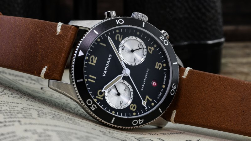 schallmauer-fliegeruhr-automatikuhr